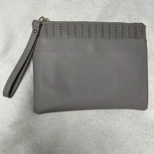 Sole Society Gray Large Clutch IPad Top Zip Purse, LIKE NEW! NEVER USED!